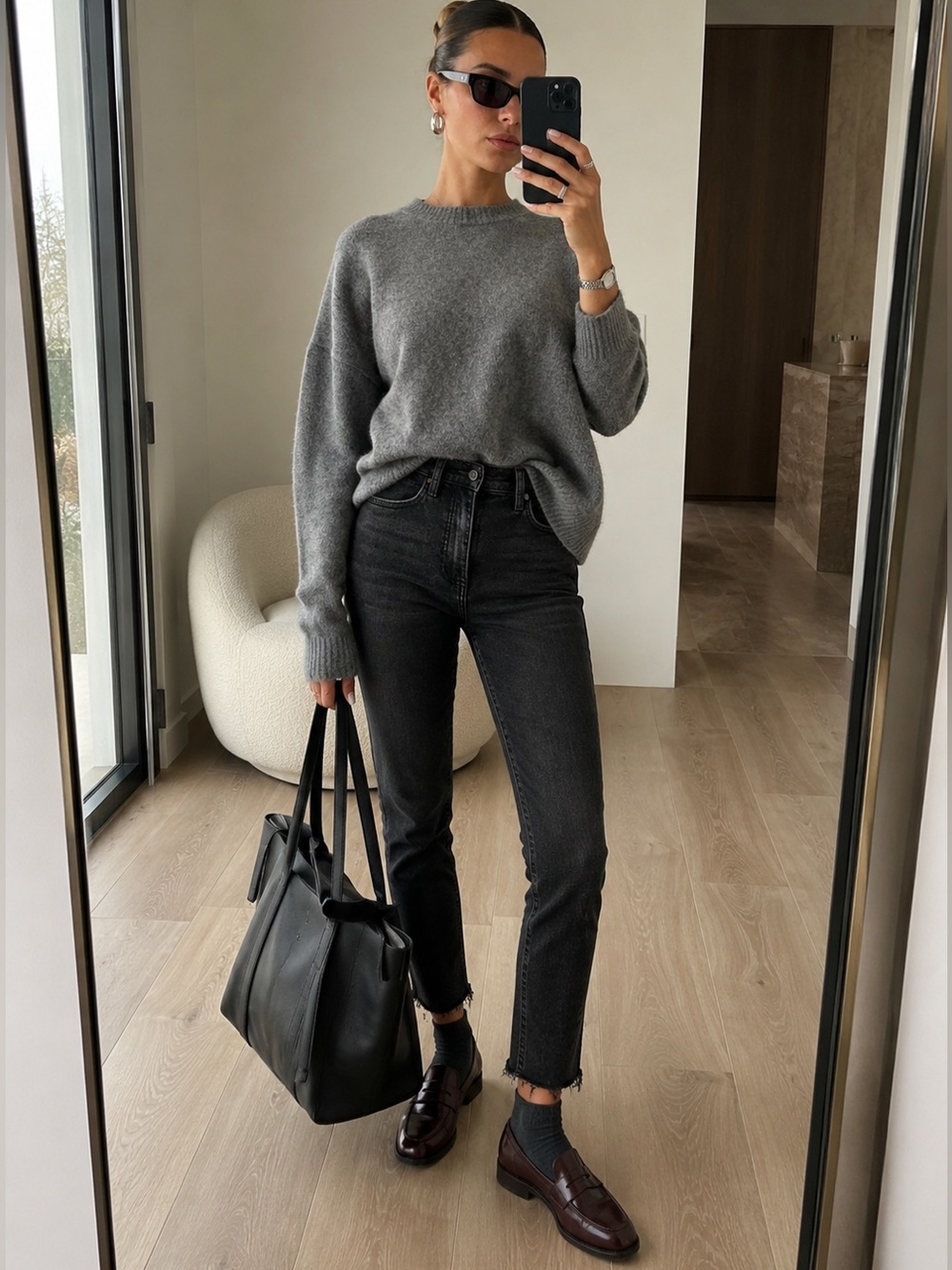 Aritzia Denim Forum “The Lola” High-Rise Skinny Jeans Black 24 Raw Hem Ankle